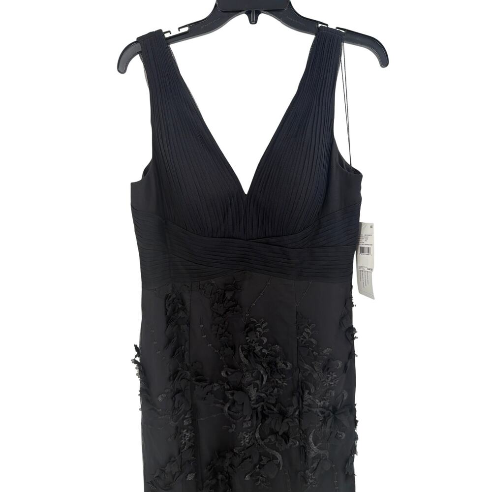 Adrianna Papell Black Floral Appliqué Double V Neck Mermaid Gown Size 10 - Picture 5 of 12